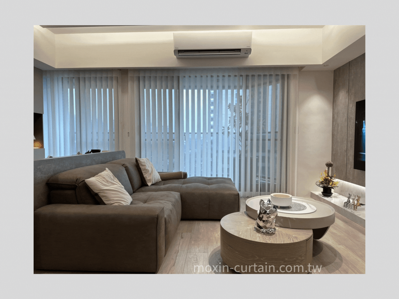moxin-curtain.com.tw - 沐馨窗簾 客廳窗簾|直立柔紗簾動態效果展示