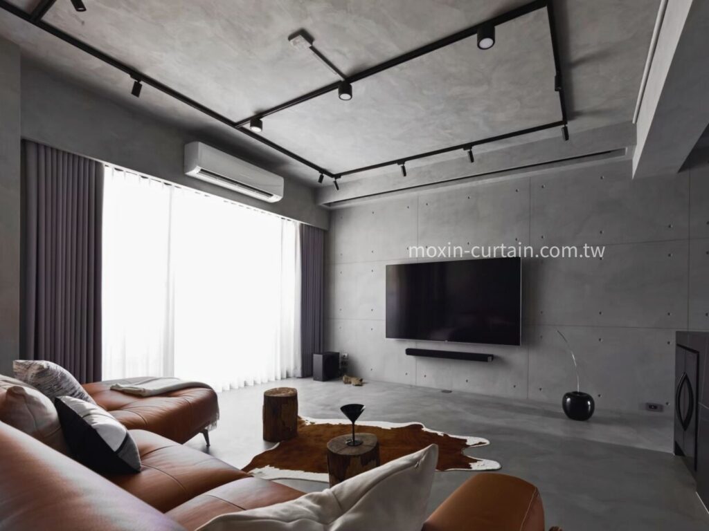 LOGO案例照 - 沐馨窗簾 設計師與沐馨窗簾合作規劃25cm窗簾盒,蛇形簾+打折紗簾,預埋電動馬達、感應器、插座與線管。