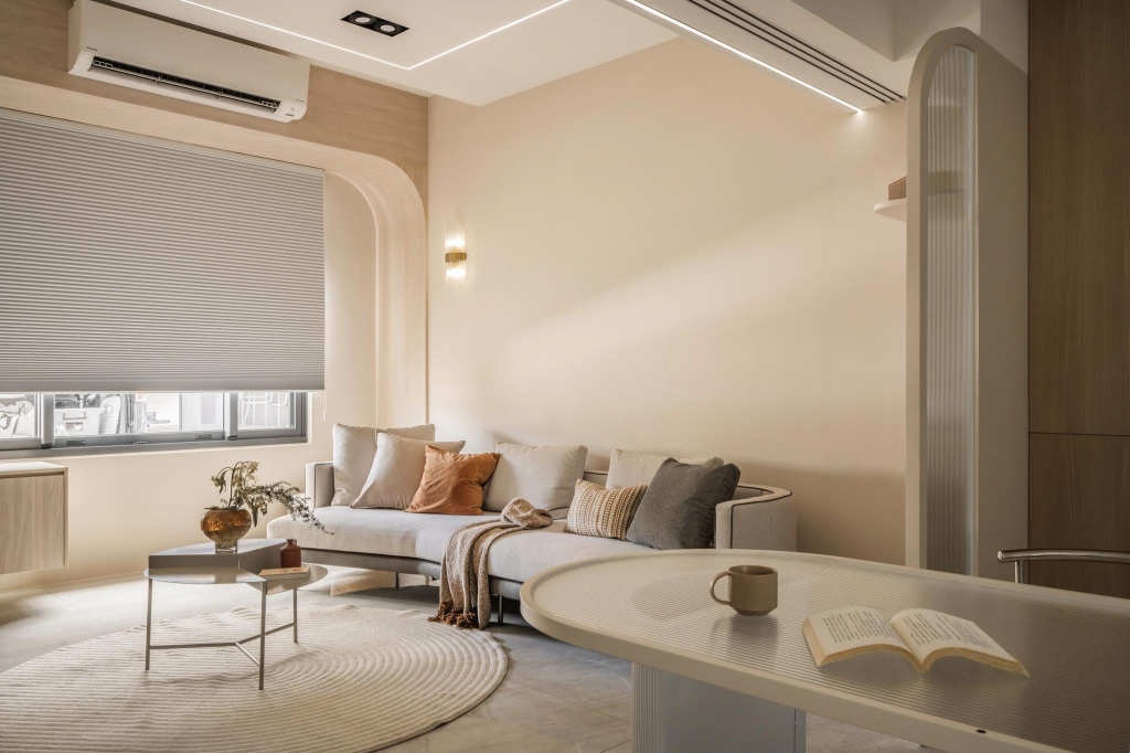 《宸居設計⨯沐馨窗飾》苗栗市透天宅窗簾設計案例｜苗栗公館風琴簾遮光案例一次看