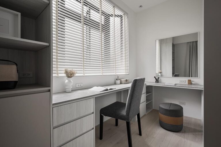 窗簾多久洗一次最好？2025專家建議清潔頻率與保養技巧完整指南