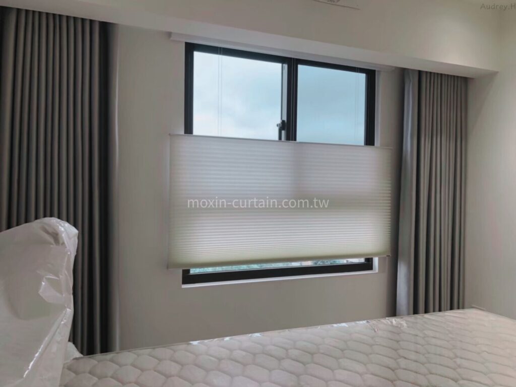 沐馨窗簾 臥室空間 蜂巢簾透光型＋布簾