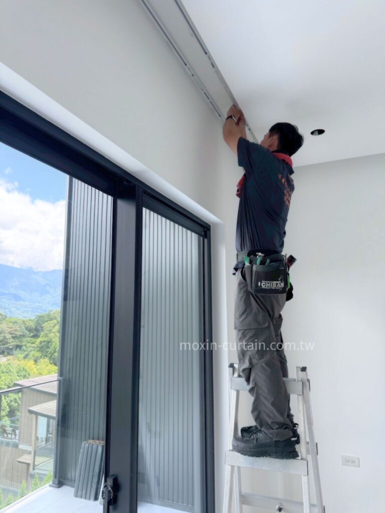 LOGO案例照 (2)_1 - 沐馨窗簾 沐馨師傅安裝過程