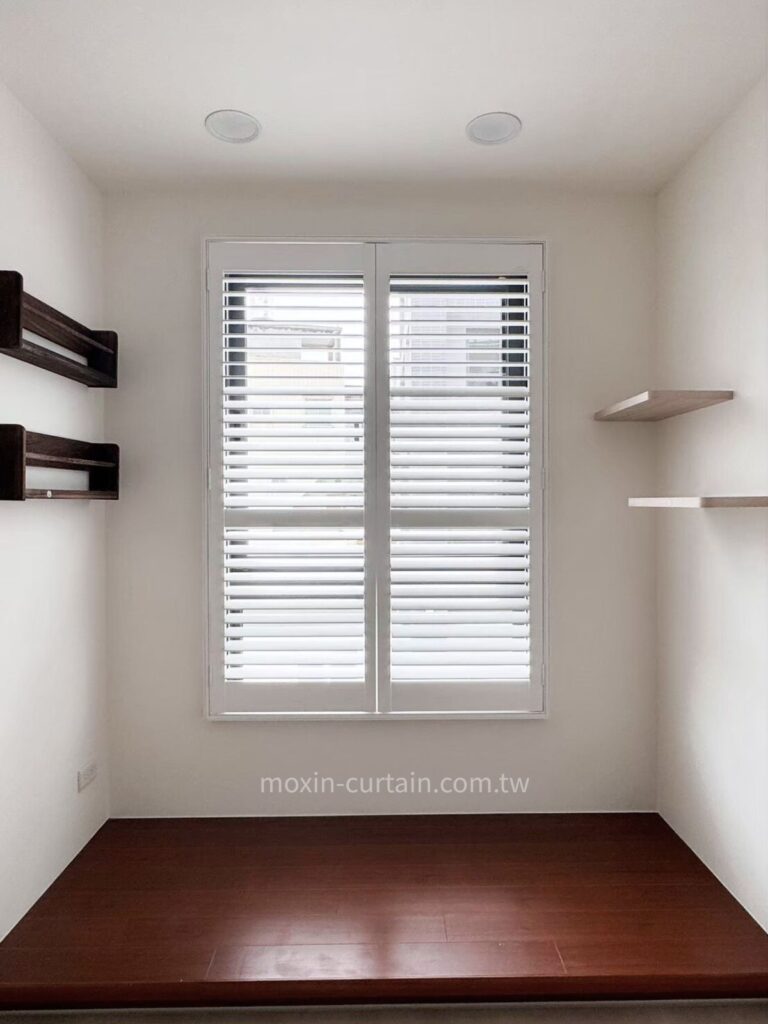 沐馨窗簾 百葉窗 半腰窗對開實圖展示
