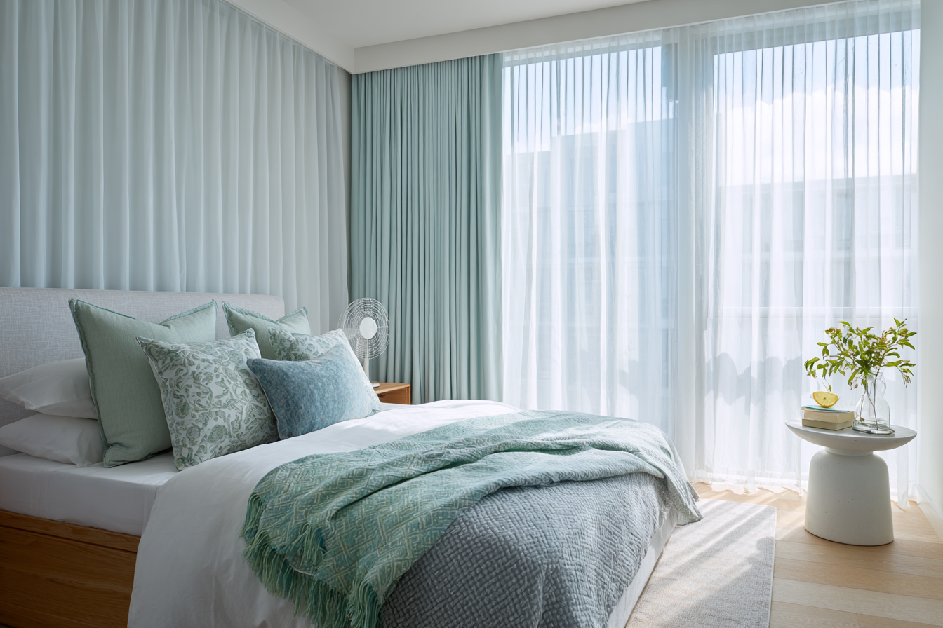 u7596628797_Photorealistic_interior_photography_of_a_west-fac_aaf2f490-b821-4fba-ae3a-3f891fe2130a_1_yuw1vs - 沐馨窗簾