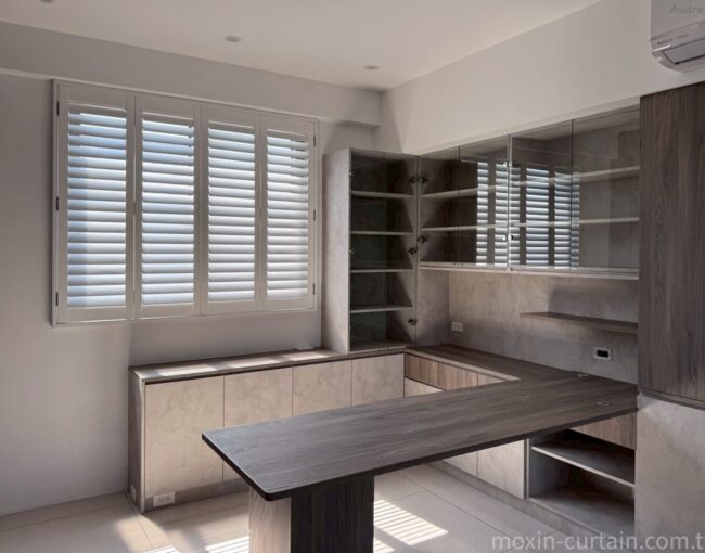 【彰化透天百葉窗案例分享】｜沐馨窗簾設計案例：為透天宅打造自然光影美學