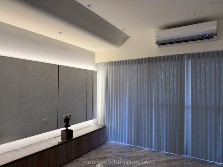 《印象大境》竹南大埔窗簾設計案例｜一次看懂客廳、臥室到更衣室的完整搭配