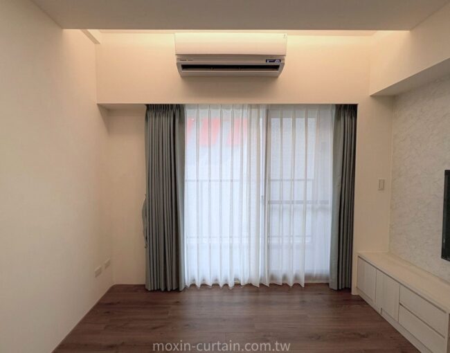 【馥景莊園】台中潭子區窗簾設計案例｜雙層布簾柔光層次 × 主臥遮光美觀 × 兒童房調光 × 浴室鋁百葉